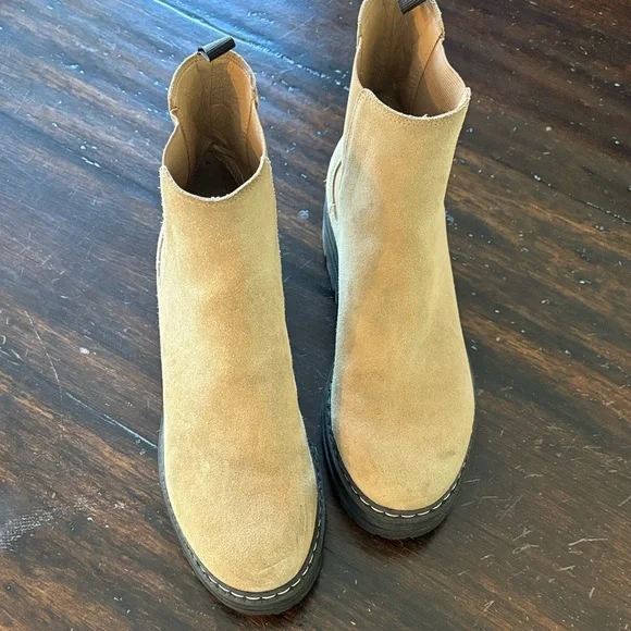 Marc Fisher Tan Ankle Boots - Picture 8 of 8